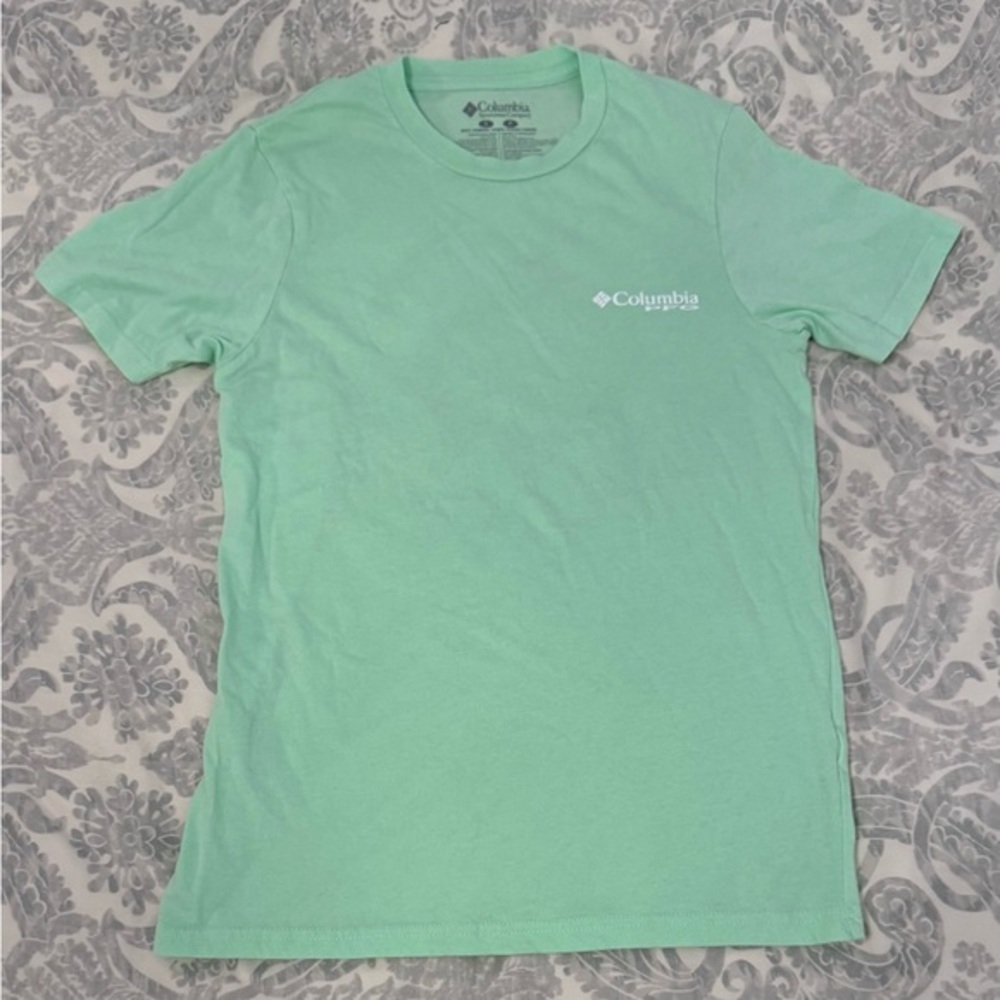 NWOT Men’s Columbia T-Shirt (S)